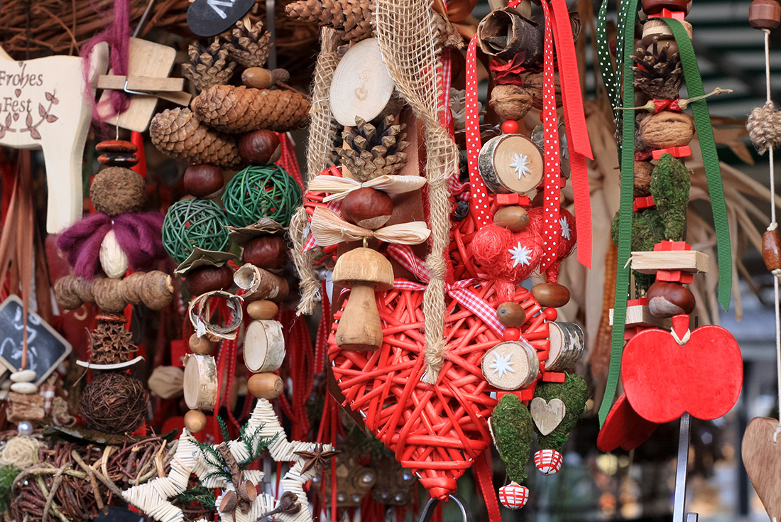 christmas market decorations germany munich