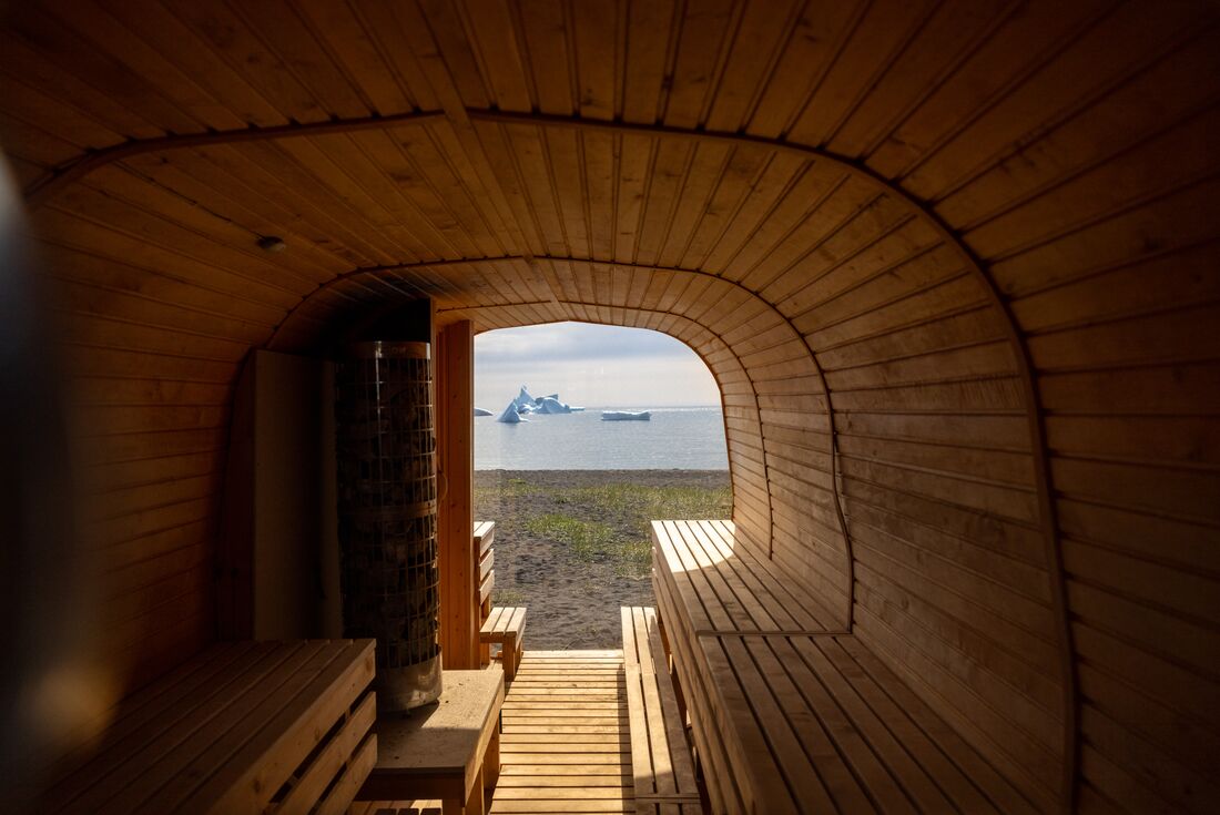 Seaside Sauna on the shore of Disko Bay