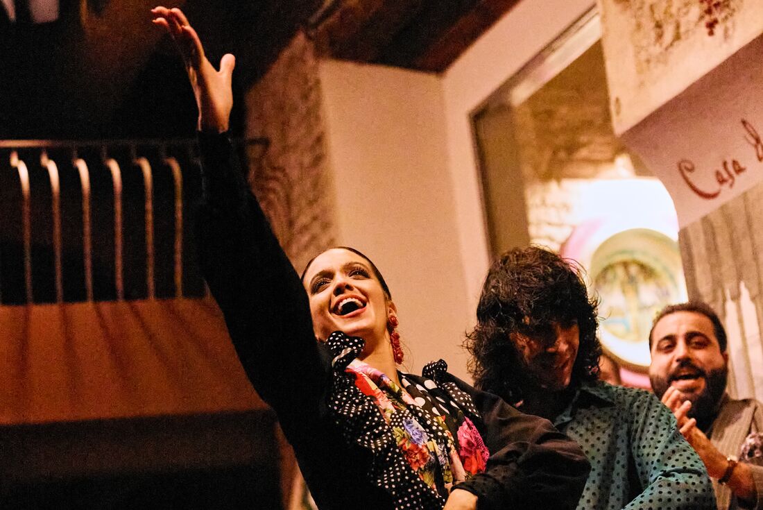 Dancers in a Casa de la Memoria flamenco show in Seville