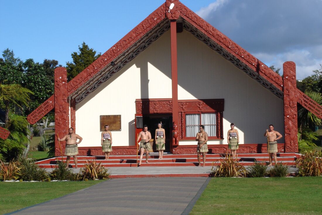  Tūhourangi Ngāti Wāhiao people in the Whakarewarewa Maori village